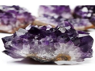 Healing Yourself with Crystals For Holistic Health